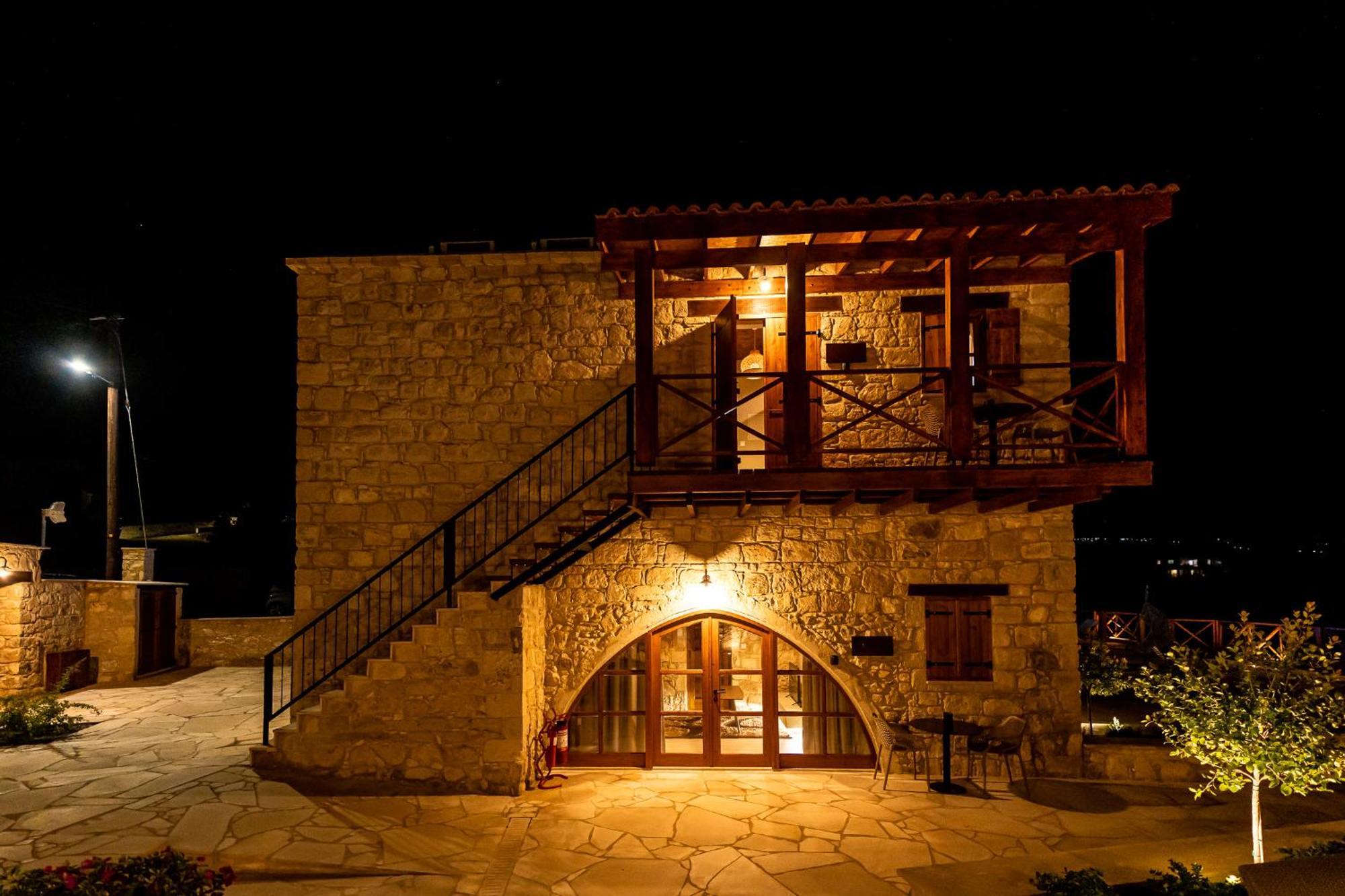 Harma Traditional Boutique Suites Paphos Exterior photo