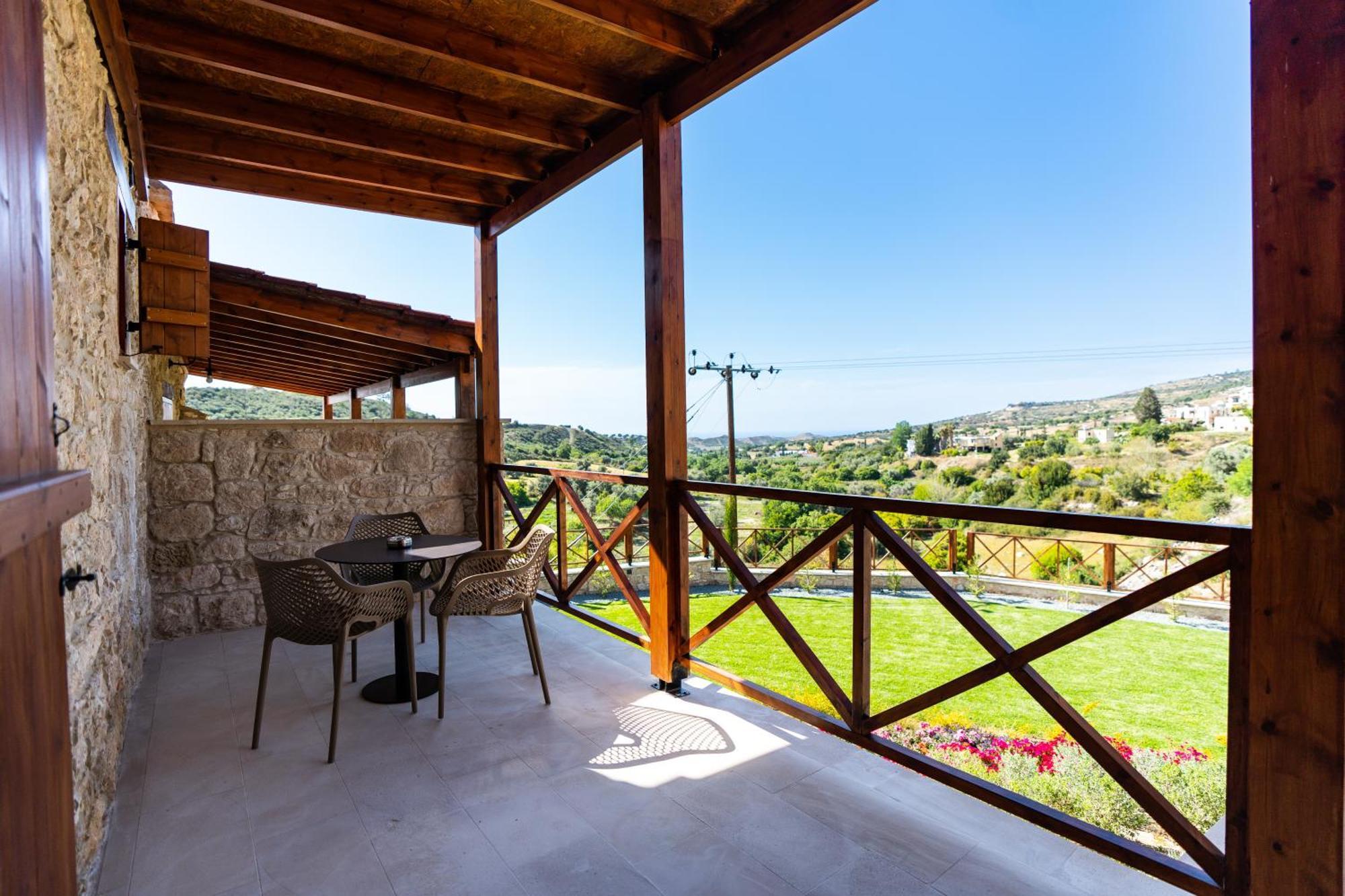 Harma Traditional Boutique Suites Paphos Room photo